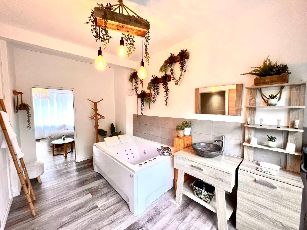Loasis Apartment Calais Bagian luar foto