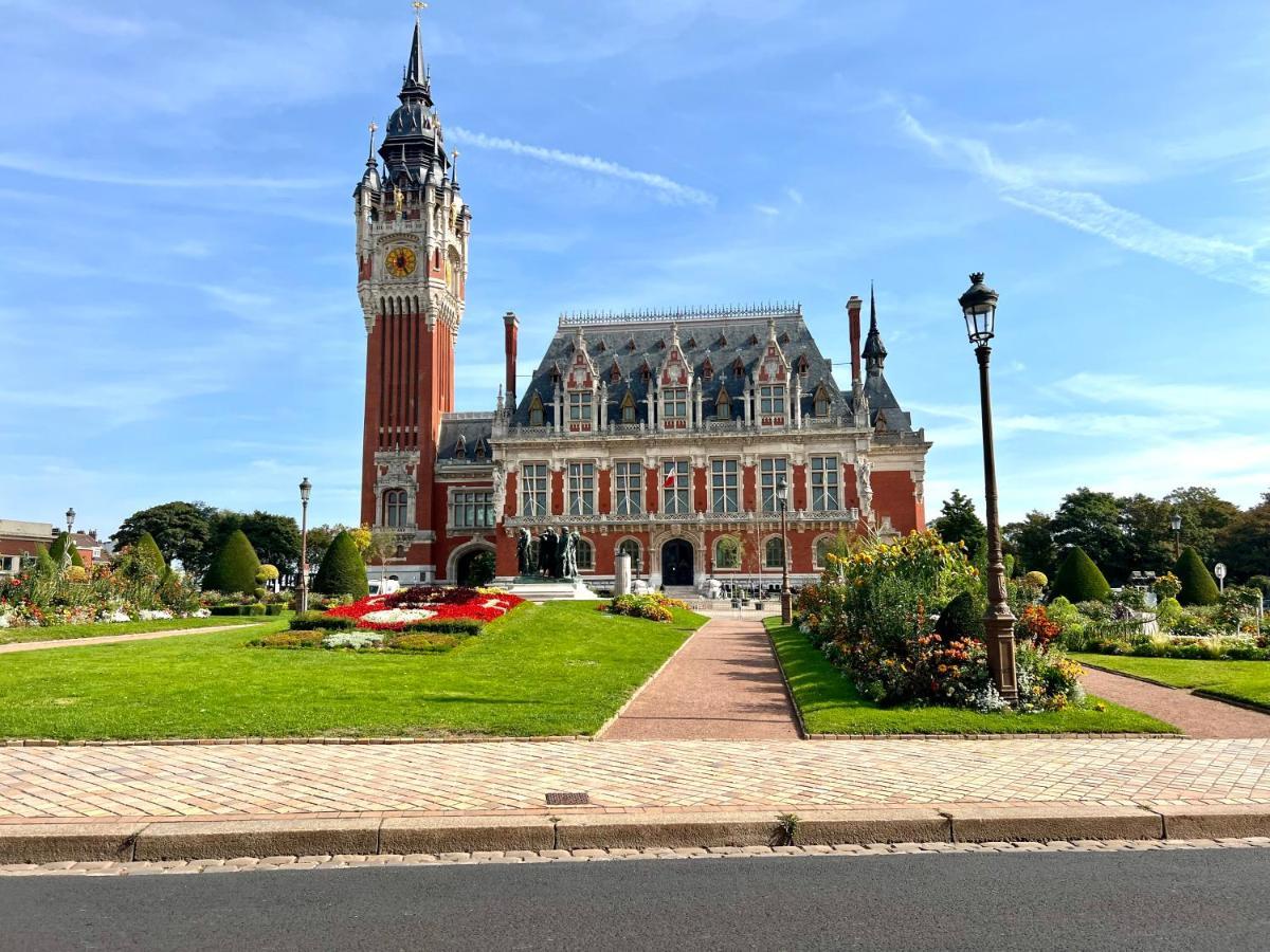 Loasis Apartment Calais Bagian luar foto