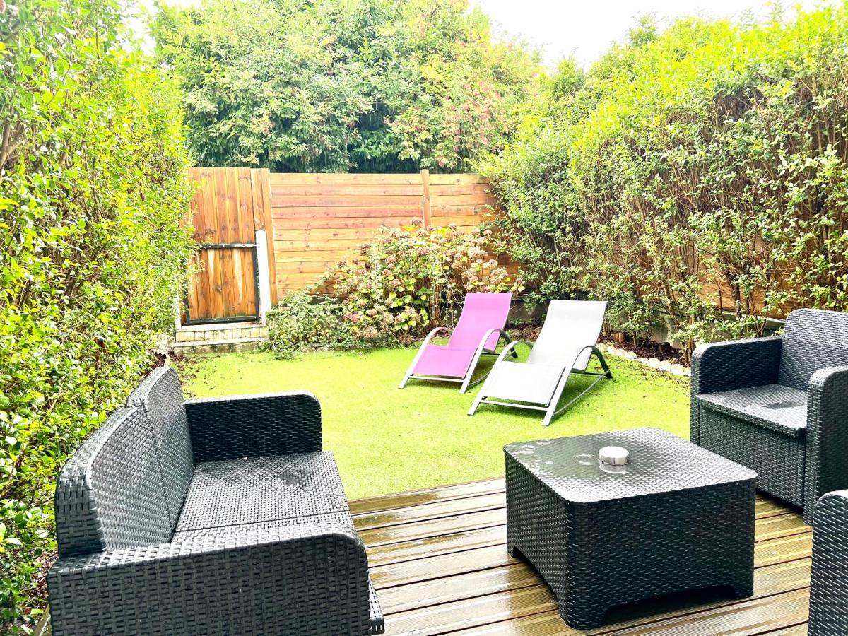 Loasis Apartment Calais Bagian luar foto